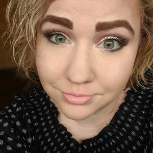 Meet your Posher, Shawna